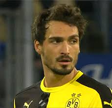 Trending gifs, posted by a bot Wangxiangzhidi Mats Hummels Hummel Antoine Griezmann