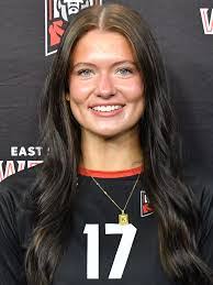 Kelly Crites's Instagram, Twitter & Facebook