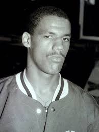 throwback 1991... Parte del equipo superior del Club San Carlos. Mario  "Lolo" Regus Manuel "Cachorro" Ballester Mauricio Espinal Eliezer Madrigal  Manuel Julio Flores Norberto Trinidad Omar Aponte "El Aereo" Rafael Disla  Roberto