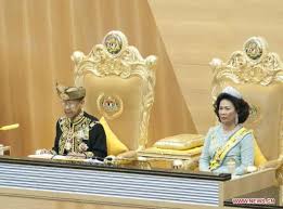 Parliament first sat at the former headquarters building of the federated malay states volunteer. King Opens Parliament Sitting In Malaysia World News Sina English Royal Royal Crowns New World