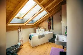 Holzrahmenbau Mit Einer Designten Larchen Holzfassade Split Level Haus Sichtbare Dachkonstruktion Kompletter Holzbau Mit Holzbau Holzrahmenbau Zimmerei