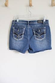Earl Jean Denim Embroidered Shorts