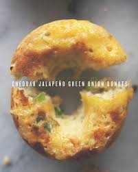 These Cheddar Jalapeno Doughnuts Are My New Favorite Things They Re Savory Donuts Easily Baked And Full Of Spicy Goodness Savory Donuts Food Savoury Baking