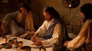 Se acerca la semana santa y no podemos dejar de ofrecerles hoy, en este sitio, algunas imágenes de la ultima cena del jueves santo en la que jesús comparte con sus apóstoles el pan y el vino antes de morir. Este Jueves Santo Se Conmemora La Ultima Cena Del Senor