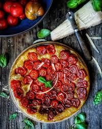 Tarte Tatin Aux Tomates Cerises Sauce Miel Moutarde Et Thym Recette Recettes De Cuisine Tatin De Tomates Tomates Cerises