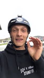 🔥 Es gibt mal wieder was zu gewinnen Leute! 🔥 ••• Mit KMC und Lukas Knopf  zu BiketheRock•••, Als langjähriger Sponsor von Bike the Rock powered by  KMC bringt KMC dieses Jahr exklusiv mich mit zum ...