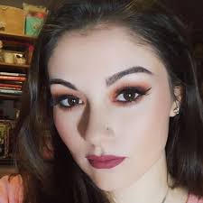 Danielle Bedard (@hipswithswagger)