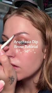 Brow Pomade Taupe