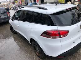 Renault Clio 4 Sport Tourer Cikma Parca In 2020 Car In The World Car Door Vehicles