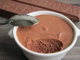 C Est Sur Le Blog De Pascale Que J Ai Remarque Cette Recette Pour La Premiere Fois En Mousse Chocolat Sans Oeuf Desserts Sans Oeufs Recette Dessert Sans Oeuf