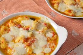 Superchef mario batali for an easy menu that evokes the typical aromas and flavors of a magical night in the eternal city. How To Host The Perfect Italian Dinner Party