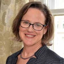 Kim Deeks's Instagram, Twitter & Facebook