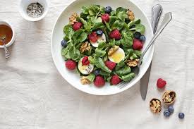 Salade Mache Chevre Frais Noix Et Fruits Rouges Recette Recettes De Cuisine Chevre Frais Salade