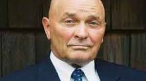 Police trainer Dr. George Thompson dies