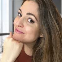 Kimberly Stutzman's Instagram, Twitter & Facebook