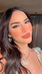 Sharon Puente's Instagram, Twitter & Facebook