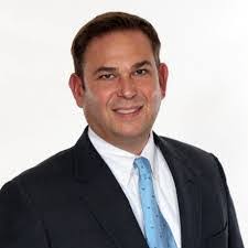 Edwin Feneque's Instagram, Twitter & Facebook