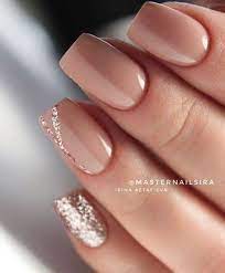 Con este diseño en tus uñas crearás un estilo muy moderno y original, con un acabado increíble que muchas querrán tener. 85 Best Cute And Natural Glitter Nails Design Matte Nails Acrylic Nails For Winter Unas Doradas Manicura De Unas Unas Neutras