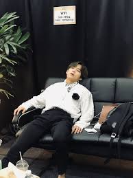 Jimin and jin often get mischievous behavior from jungkook and many more facts that means that jungkook is often called evil maknae. Pin By Elizabeth On Bts Kim Taehyung Taehyung Bts Taehyung