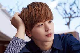He is the lead vocalist, maknae, and face of the btob. Btob S Yook Sungjae Impresses With His Clever Response To Dating Rumors In Live Broadcast Soompi