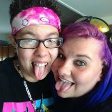 Candy Lynn (@CandycaneLyn)