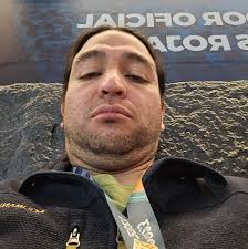 Why is palkia so hard to catch I catch it first raid but my fiancé has done  4 raids and they all escaped every ball? We are gonna keep trying to get