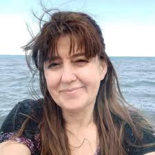 Which grocery stores are open in Lapeer this morning?