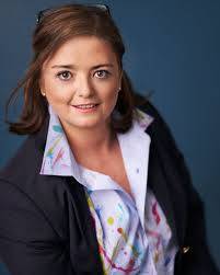 Dena Meeder Portraits for personal branding and headshots