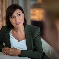 Bundesweite umfrage zeigt frühen start ins weihnachtsgeschäft 2021: Sandra Maischberger Mehr Als Nur Journalistin Und Ard Moderatorin Politik