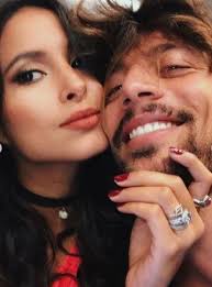 La coppia di era detta addio lo scorso gennaio ma ora è tornato il sereno. Bellezza E Moda Mariana Rodriguez E Simone Susinna Si Sono Detti Addio
