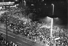 Das war heute eine abstimmung mit den füßen! Ausreise Aus Der Ddr Die Massenflucht Der 80er Jahre