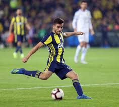 Fenerbahçe'nin altyapından çıkan 6 nisan 1999 doğumlu orta saha oyuncusu. Oguz Kagan Guctekin Sampiyonluga Oynayan Takimda Genc Olmak Cok Zor Spor Haberleri