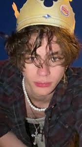 call me king 👑🤴