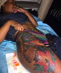 Dark Skin Tattoos Dark Skin Body Art Tattoo Ideas And Inspiration Black Girls With Tattoos Dark Skin Tattoo Girl Thigh Tattoos