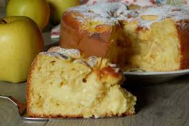 Gateau Aux Pommes Et A La Creme Anglaise Delicieux Et Irresistible Recettes Faciles Recette En 2020 Gateau Aux Pommes Recette Facile Alimentation