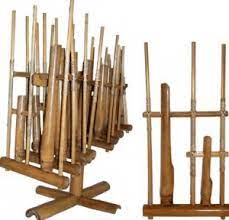 Calung, yaitu alat musik tradisional jawa barat yang dimainkan dengan cara memukul. 14 Alat Musik Tradisional Asal Jawa Barat Contoh Dan Cara Memainkannya Silontong