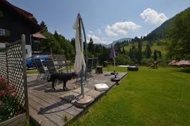 Urlaub mit katze allgäu urlaub allgäu ferienhaus ferienhaus bayern ferienwohnung allgäu urlaubsziele reiseziele ferienhäuser deutschland hund reisen. Kuschelwohnung Mika Mit Balkon Und Hochgratblick Im Allgau Haus Christl Cranz In Oberstaufen Steibis Bayern Hund Urlaub Mit Hund Wohnung Ferien Mit Hund