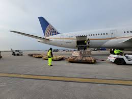 Последние твиты от united airlines (@united). United Airlines Expands India Relief Efforts With Online Fundraising Campaign