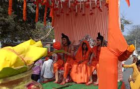 कोडरमा: राम मंदिर को लेकर उत्सव सा माहौल, राम जानकी की झांकी संग निकली कलश  यात्रा – NEWSWING