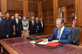 Parliamentary proceedings will be the center of attention in malaysia next week as lawmakers meet for the first time in more than seven months and after the largest party in the ruling bloc withdrew. Malaysia S New Prime Minister Delays Parliament By Two Months Malaysia News Al Jazeera