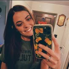 Alyssa Brooks (@alyssaa_bbrooks)