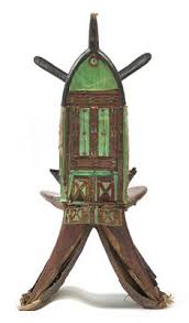 Seated and shows some signs of wear with a small piece missing on the head. Tuareg Niger Agadez An Original Complete Camel Saddle Of The Tuareg People Tribal Art 2015 11 02 Realized Price Eur 1 625 Dorotheum