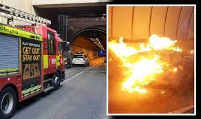 The blackwall tunnel is actually two separate tunnels that travel beneath the thames in east london — one tunnel for southbound traffic and the other for northbound traffic. Bq Xcdouhgimom