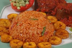 It is a basic yet appetizing one pot dish whichconsists of rice, tomatoes, onions and pepper. 10 Ghanaian Dishes Single Ladies Must Learn How To Cook