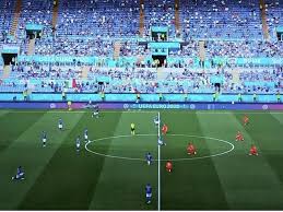 Violin partita no.3 in e major, bwv 1006. Giocatori Inginocchiati Prima Della Partita Agli Europei La Storia Del Gesto Corriere It