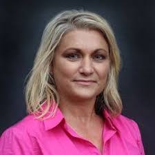 Michelle Reiff's Instagram, Twitter & Facebook