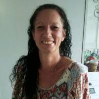 Simone Stubbs's Instagram, Twitter & Facebook