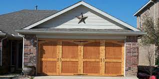Diy tutorials, woodworking plans and more. Remodelaholic Ugly Garage Door Be Gone Carriage Door Tutorial