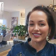 Thrilled to receive the Outstanding New Business Award for Macro Timber! A  heartfelt thank you to my amazing team, supportive customers, and the  friends and family who have been with us every