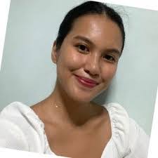 Leanne Rose's Instagram, Twitter & Facebook